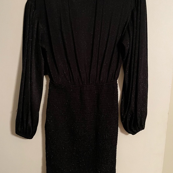 Black sparkle dress super cute no damage - Picture 1 of 3